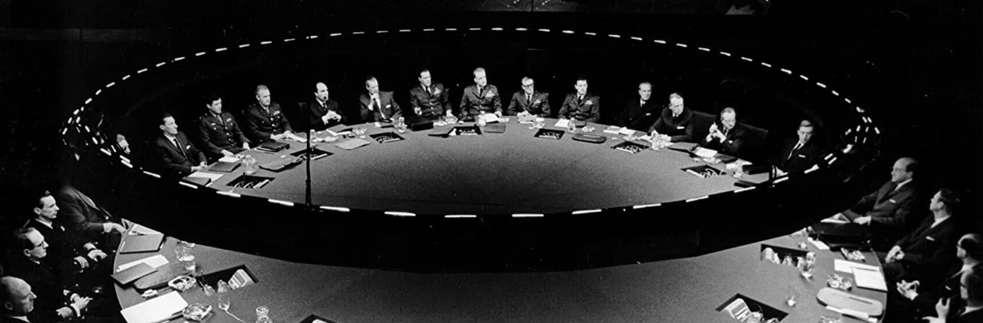 Dr. Strangelove ehk kuidas ma lõpetasin muretsemise ja õppisin armastama pommi